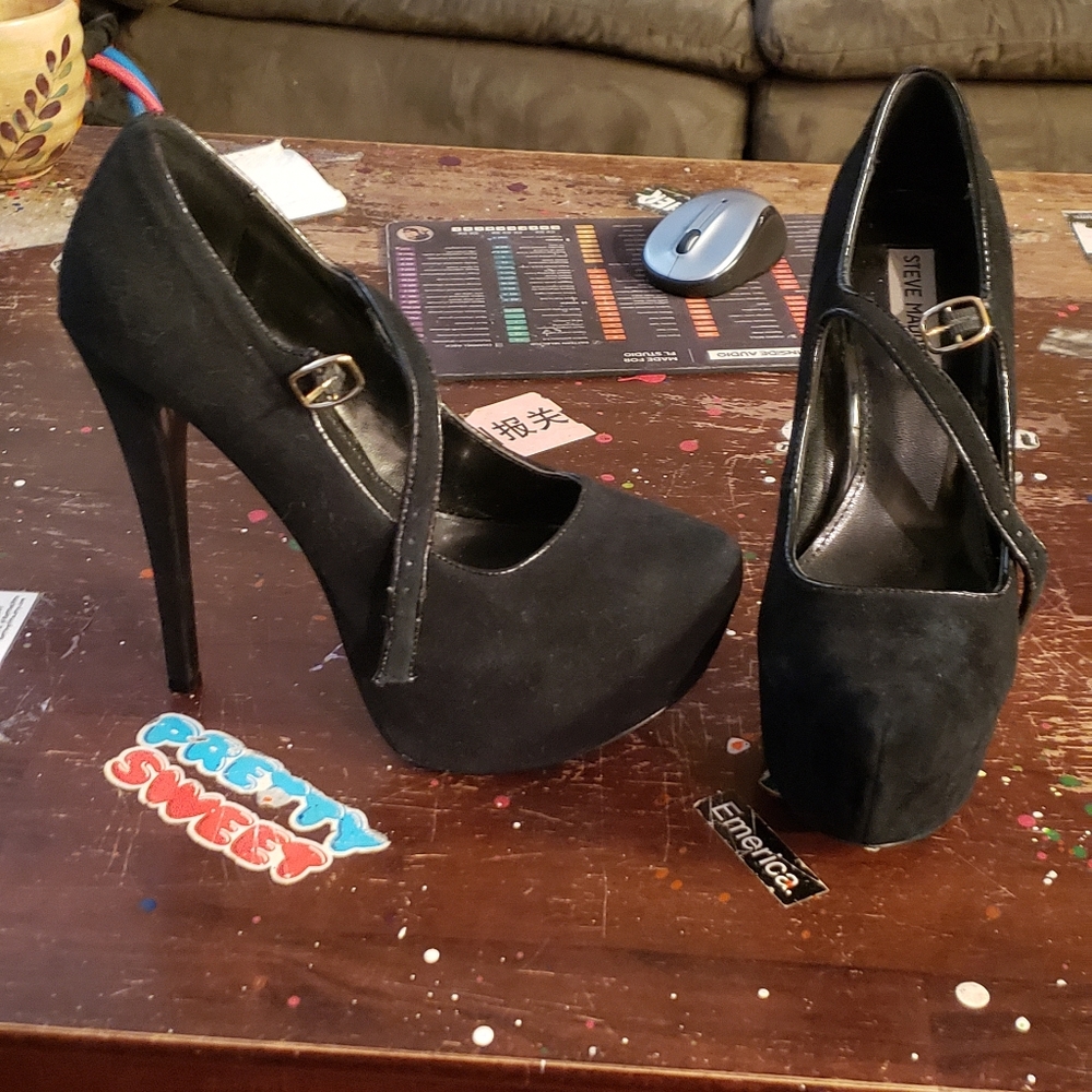 Steve Madden Viktoree 8.5 Black Suede EUC